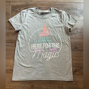 Disney Women’s Tee Size Small